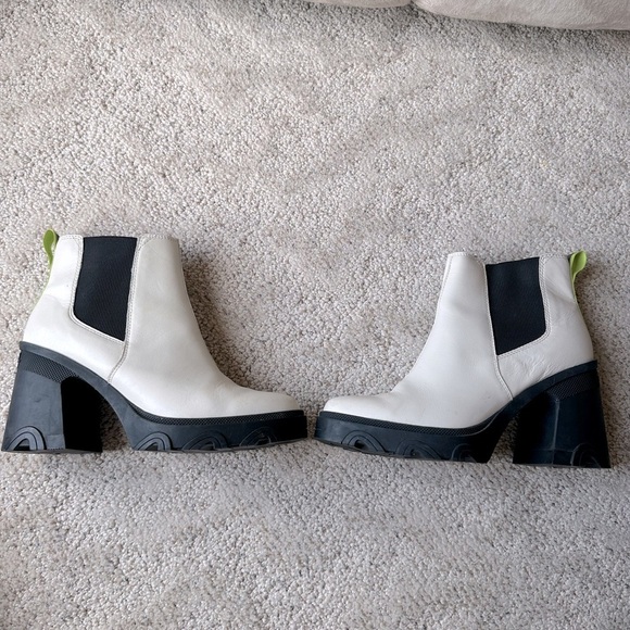 Sorel Women's Brex Heeled Chelsea Boot‎ Size 10 Black Cream Lime Green - Picture 7 of 8